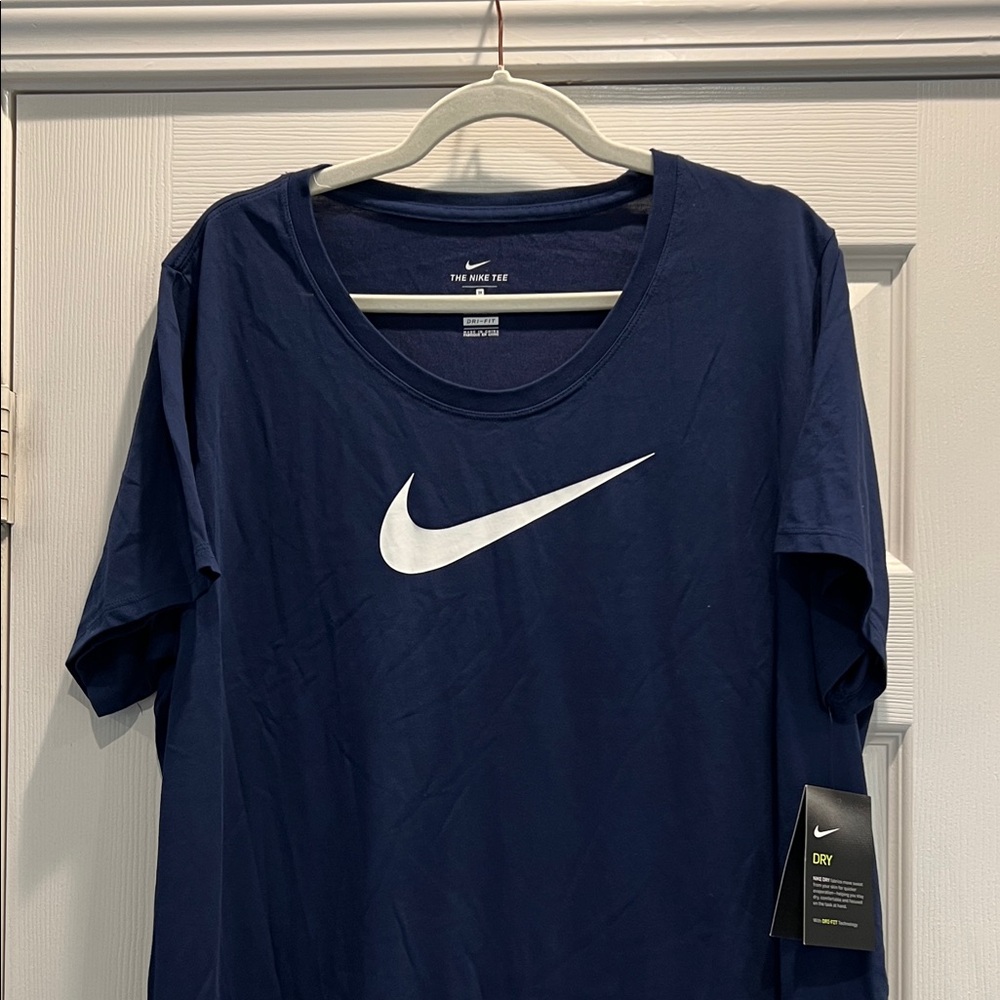 Nike Navy Blue Tee with White Logo - Picture 5 of 6